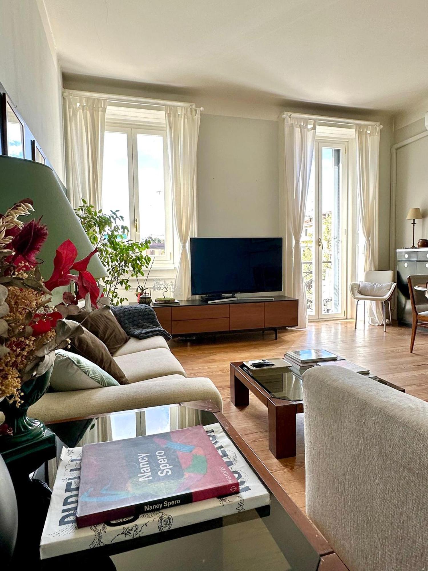 Ampio E Luminoso Bilocale Nel Centro Di Milano Apartamento Exterior foto